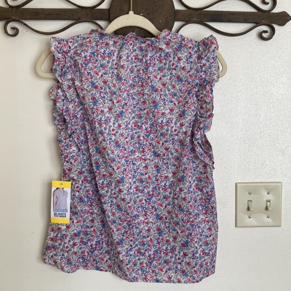 BB Dakota Size Medium Ditzy floral print ruffled top cotton blouse NWT - Picture 6 of 6